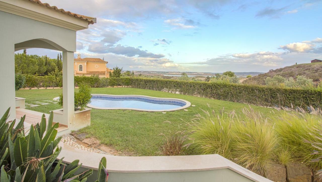 Villas @ Quinta Do Vale Golfe Каштру-Марін Номер фото