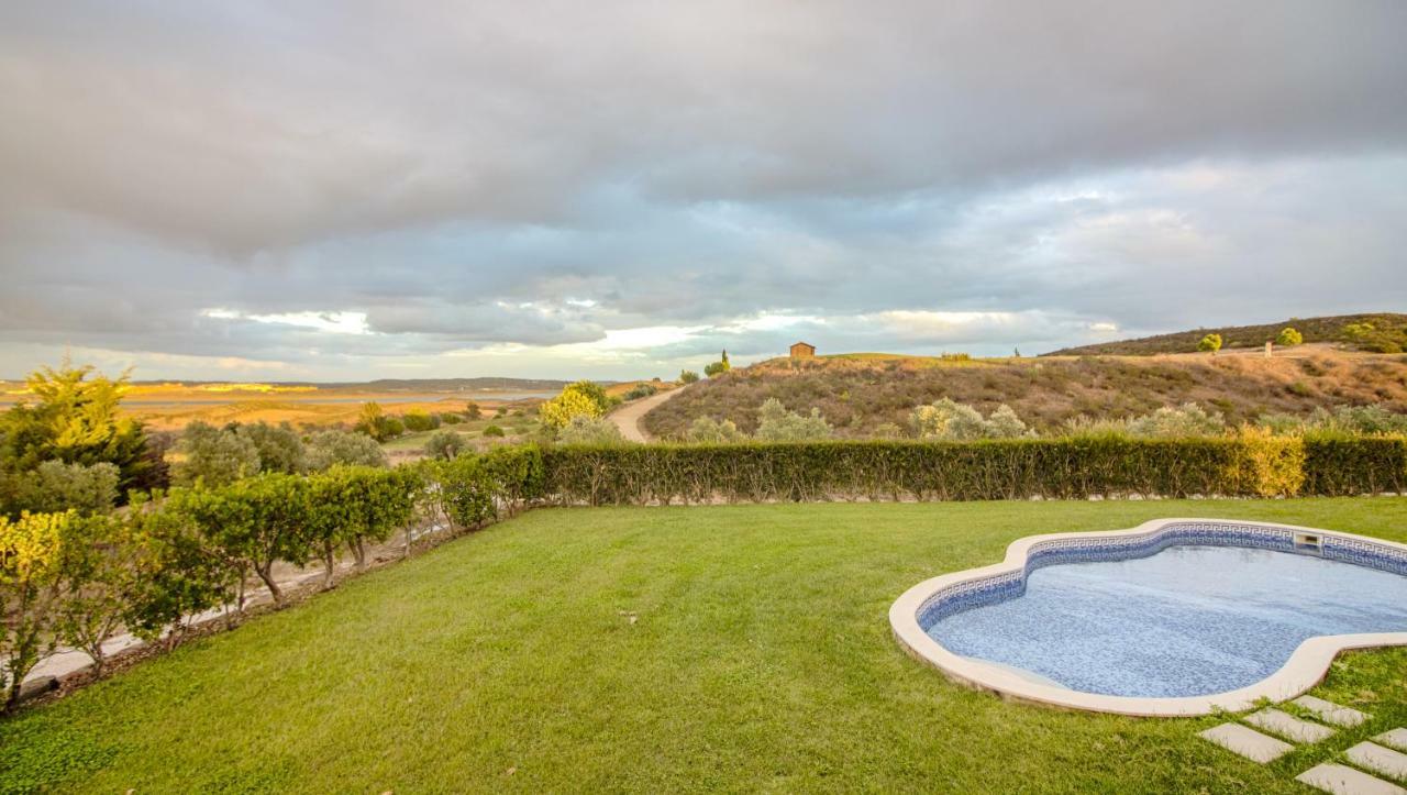 Villas @ Quinta Do Vale Golfe Каштру-Марін Номер фото
